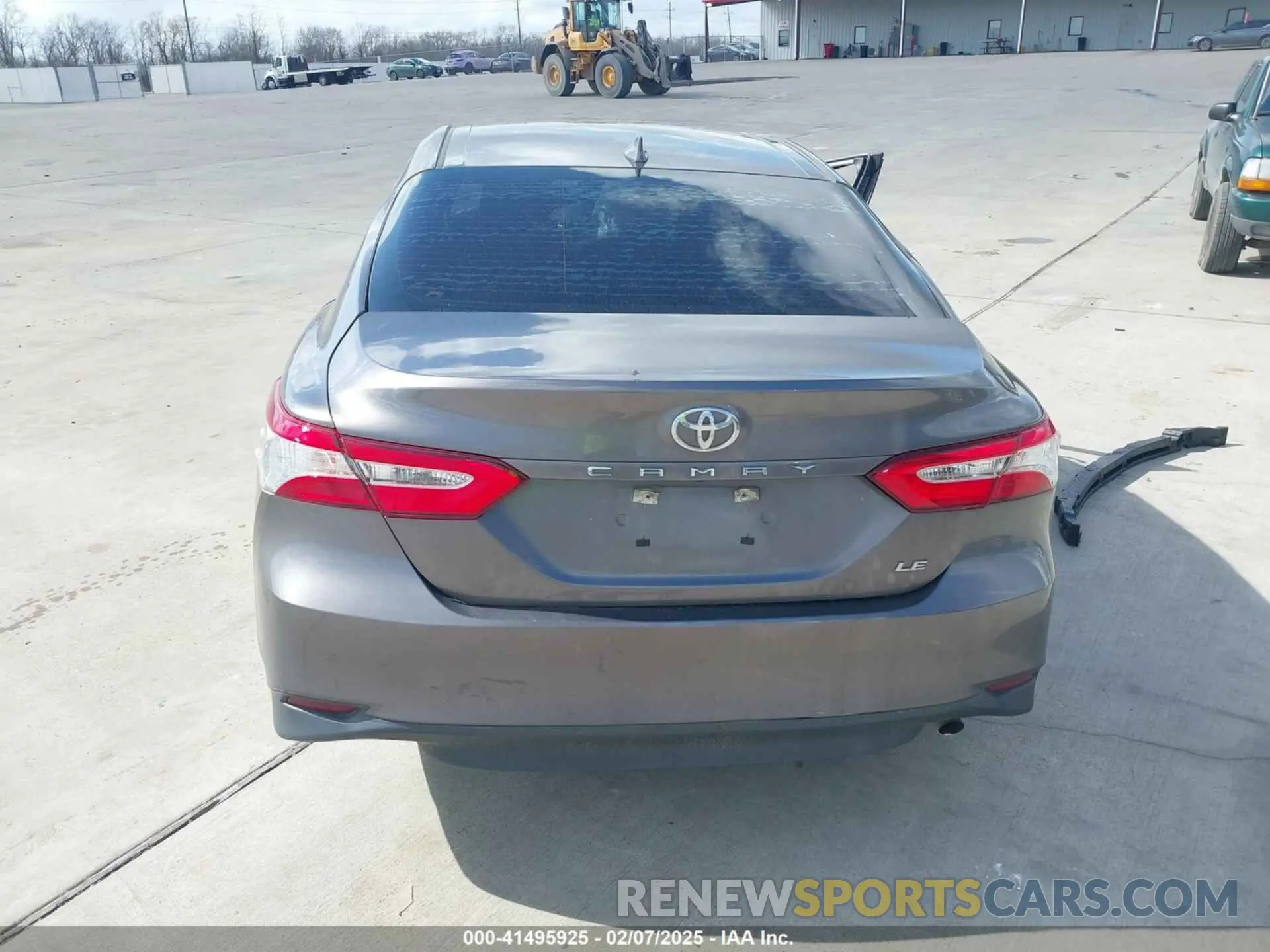 16 fotografías del automóvil dañado 4T1C11AK5LU929500 TOYOTA CAMRY 2020