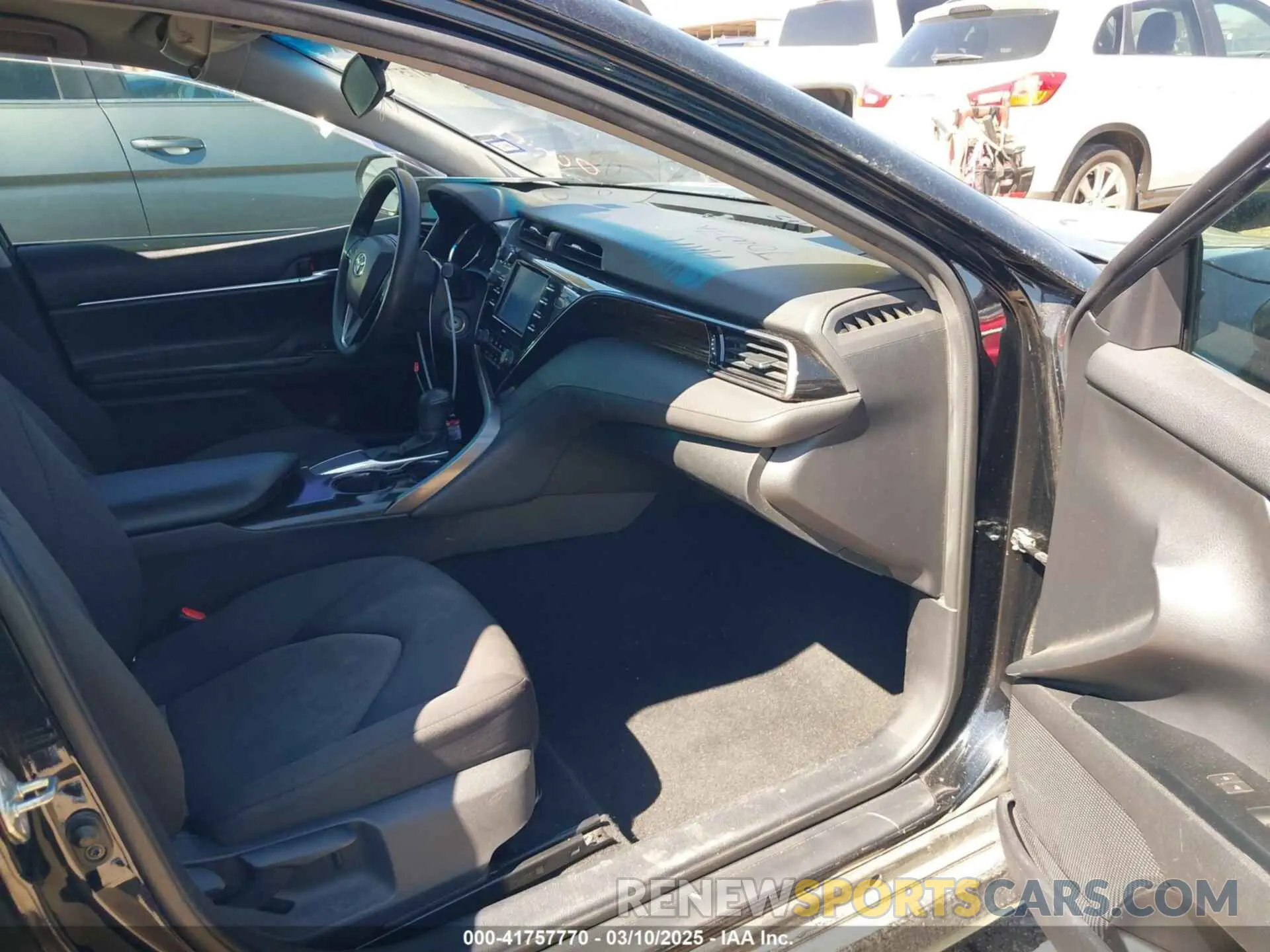 5 fotografías del automóvil dañado 4T1C11AK5LU938441 TOYOTA CAMRY 2020