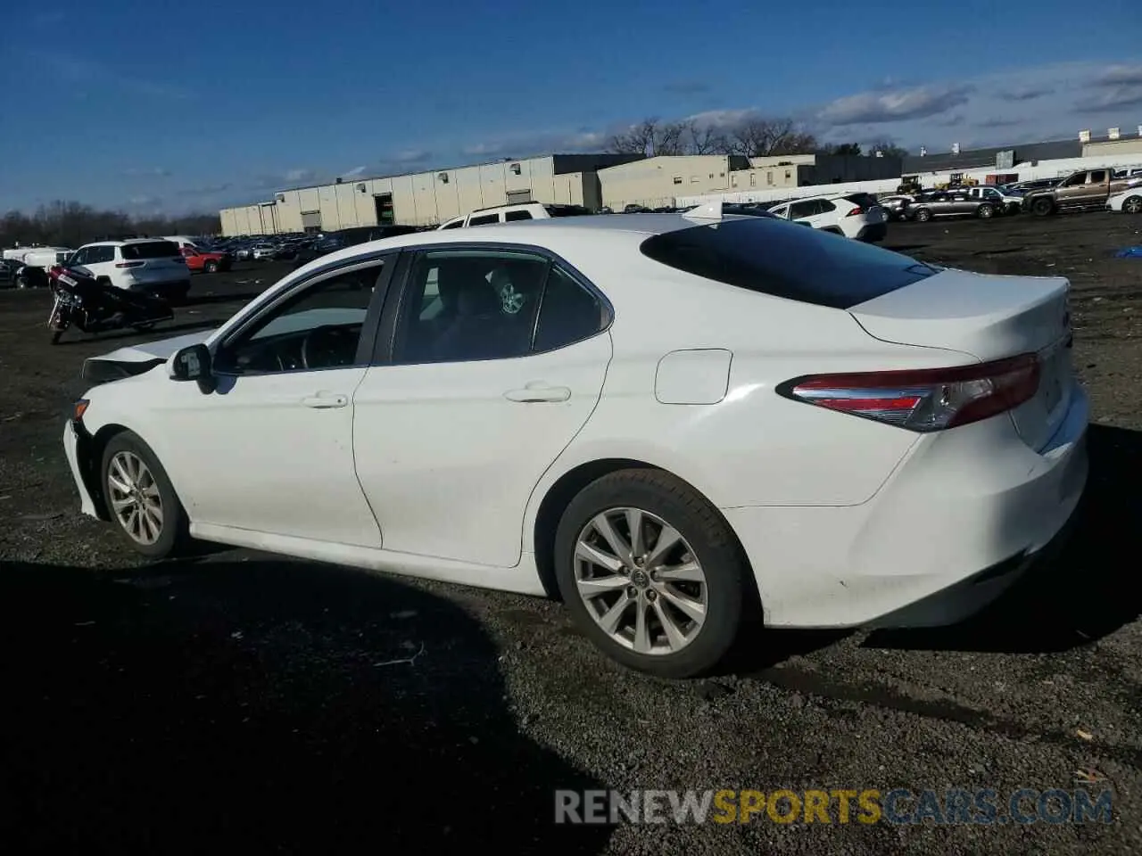 2 fotografías del automóvil dañado 4T1C11AK5LU943686 TOYOTA CAMRY 2020