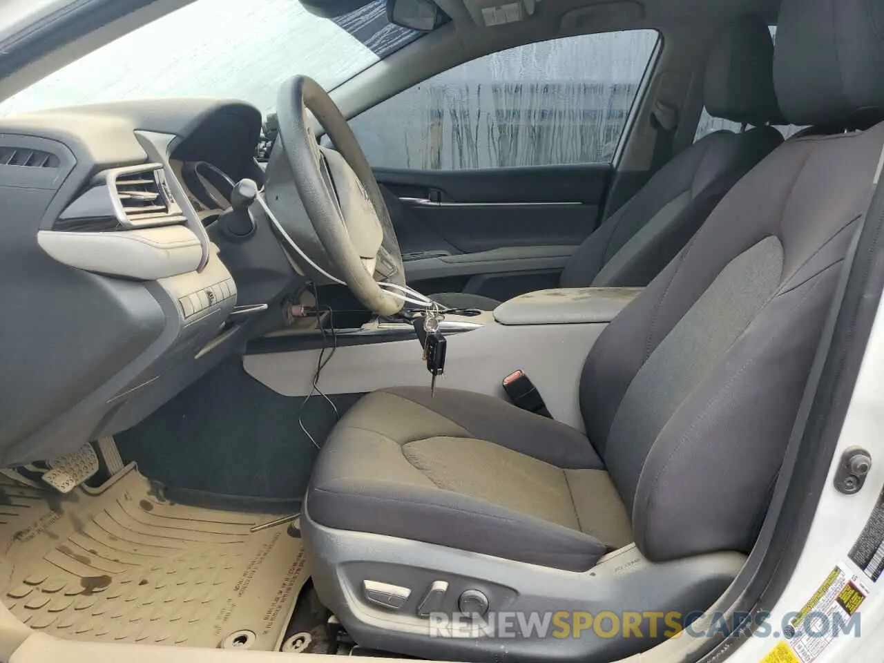 7 fotografías del automóvil dañado 4T1C11AK5LU959970 TOYOTA CAMRY 2020