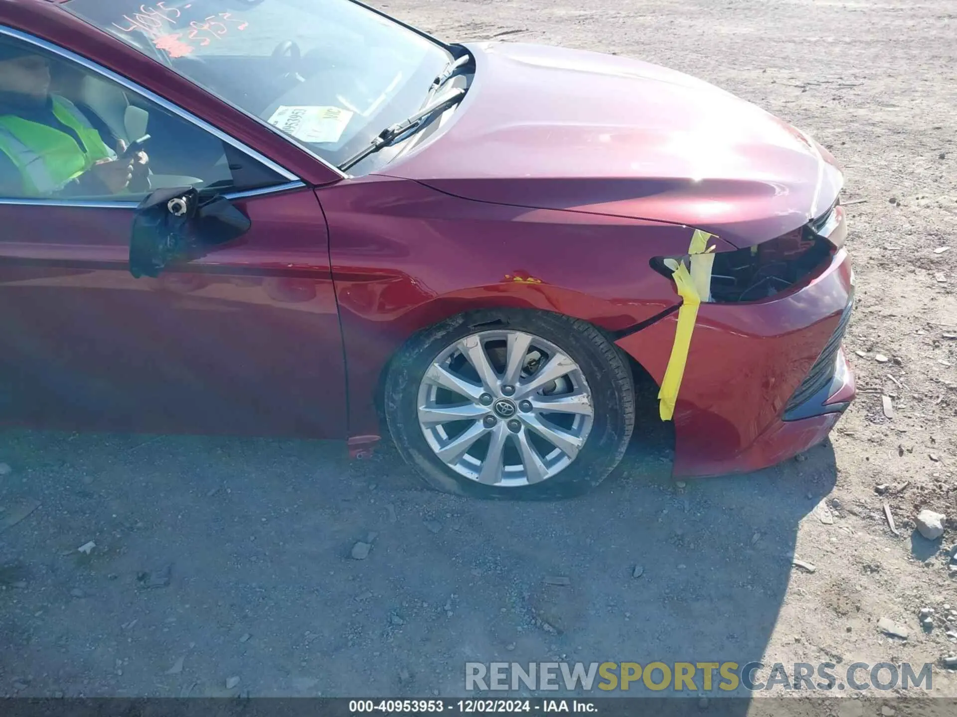 19 fotografías del automóvil dañado 4T1C11AK5LU996159 TOYOTA CAMRY 2020