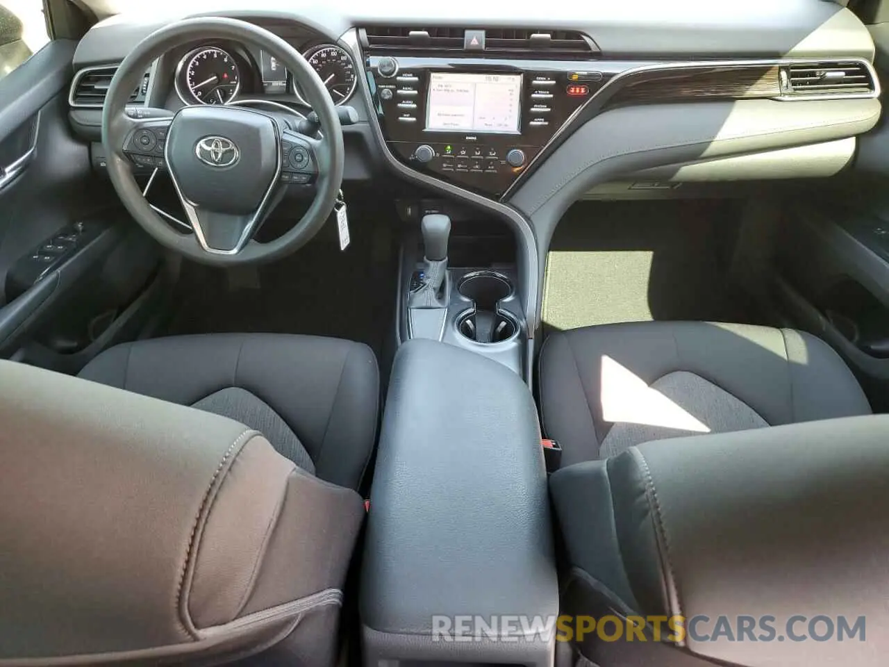 8 fotografías del automóvil dañado 4T1C11AK5LU998347 TOYOTA CAMRY 2020