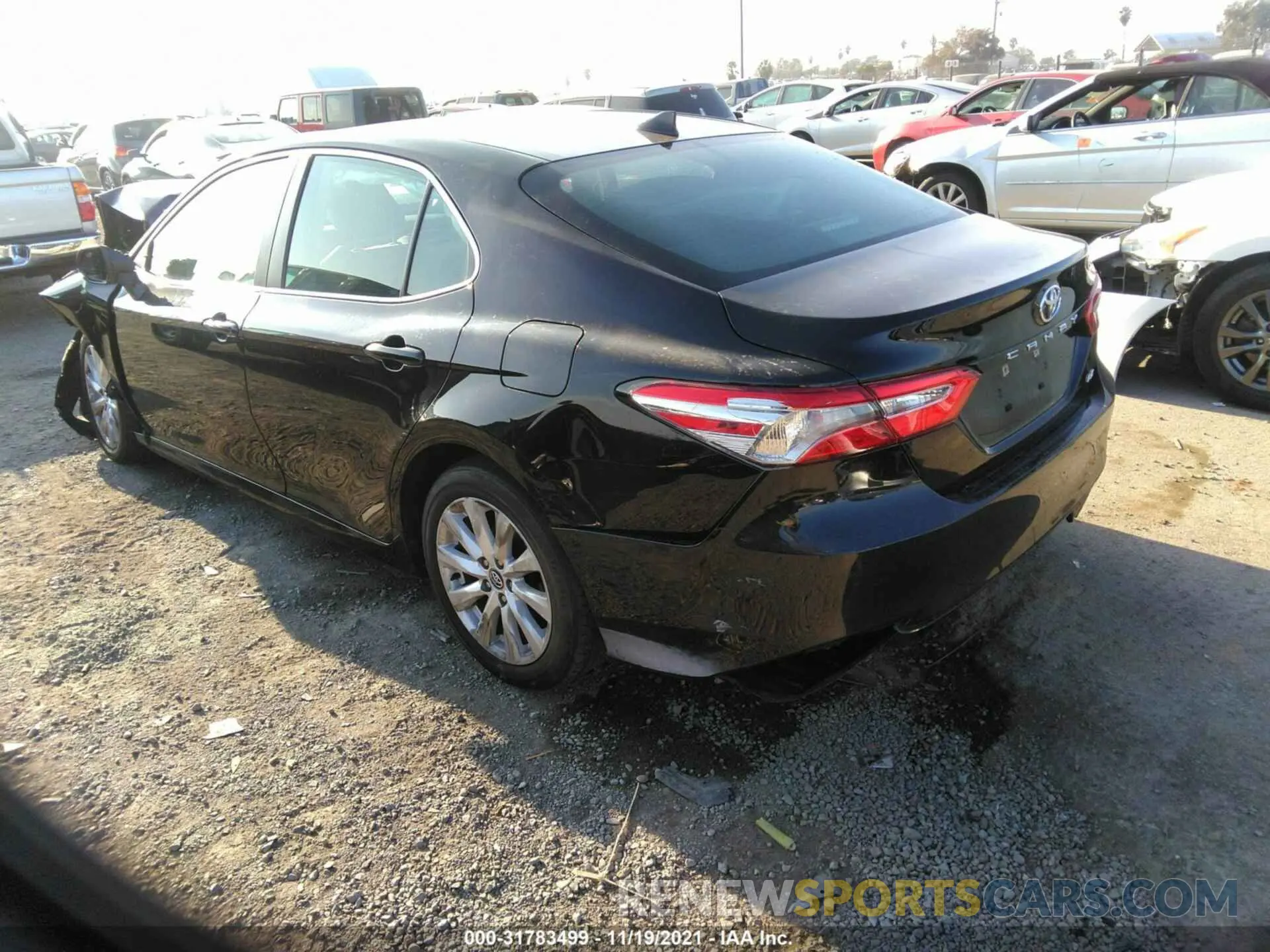 3 fotografías del automóvil dañado 4T1C11AK6LU317094 TOYOTA CAMRY 2020
