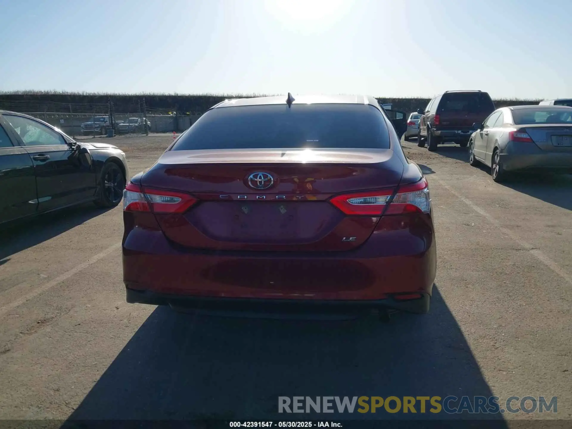 16 fotografías del automóvil dañado 4T1C11AK6LU345395 TOYOTA CAMRY 2020