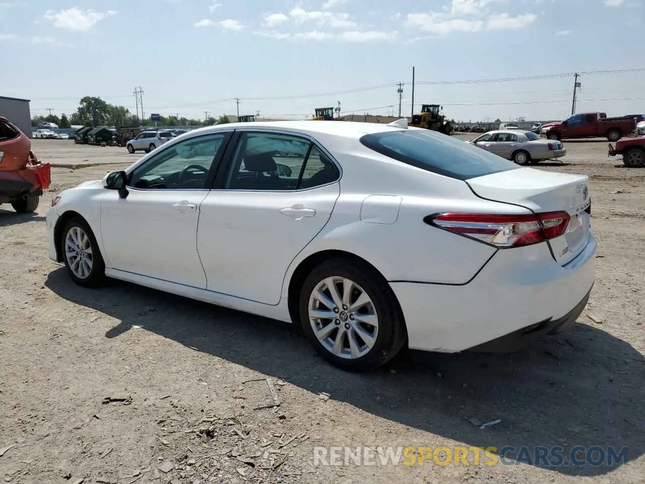 2 fotografías del automóvil dañado 4T1C11AK6LU346918 TOYOTA CAMRY 2020