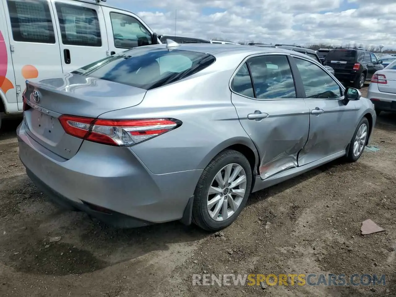 3 fotografías del automóvil dañado 4T1C11AK6LU502908 TOYOTA CAMRY 2020