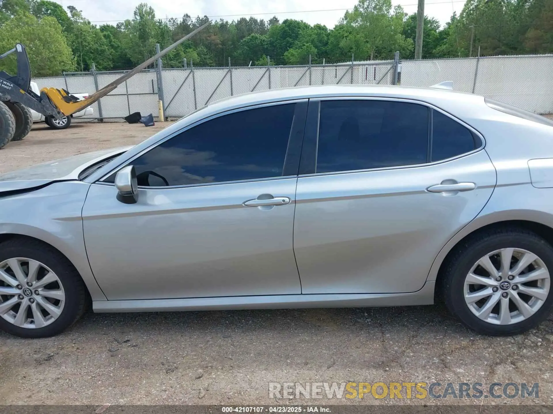 15 fotografías del automóvil dañado 4T1C11AK6LU869453 TOYOTA CAMRY 2020