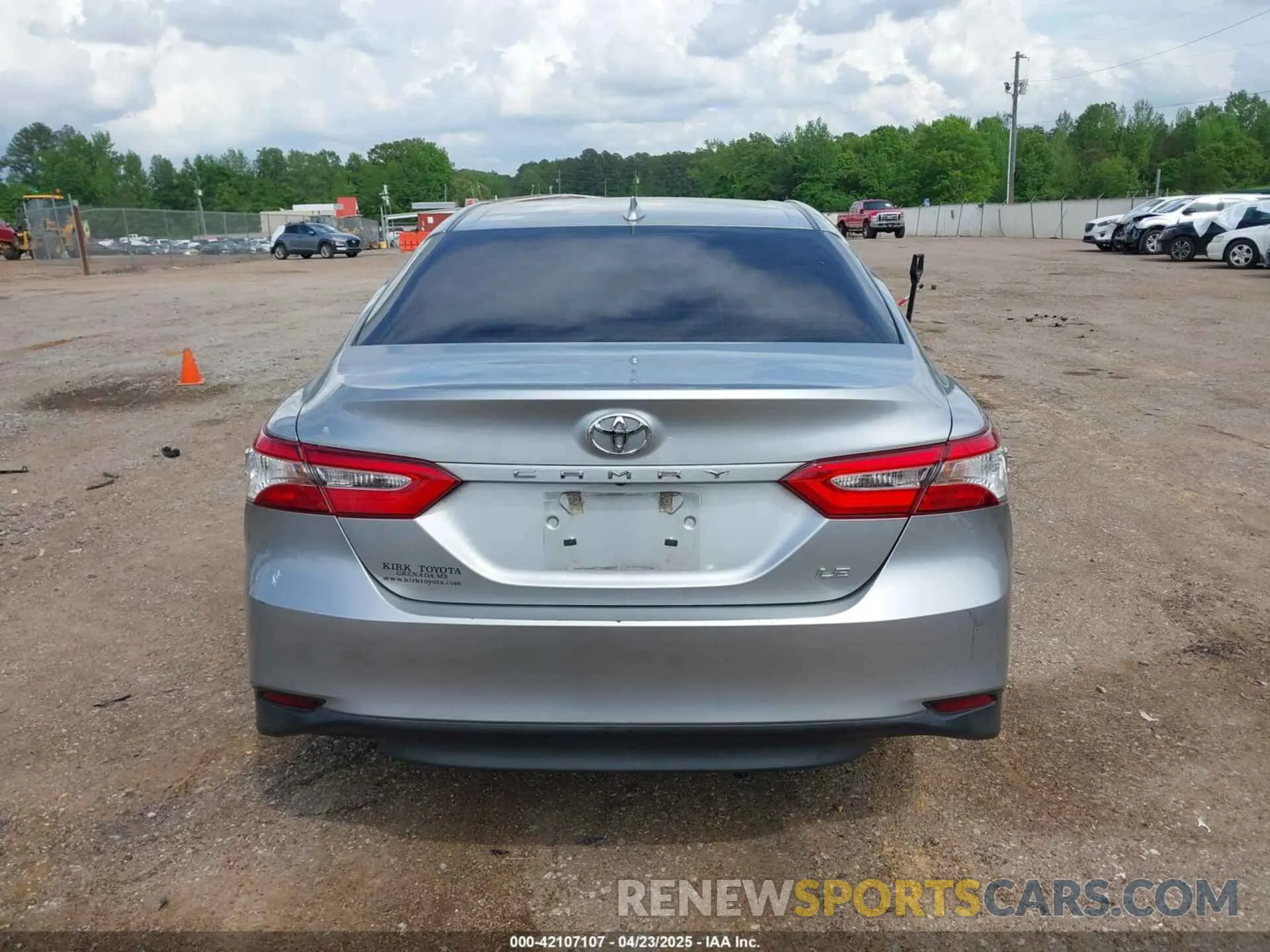 17 fotografías del automóvil dañado 4T1C11AK6LU869453 TOYOTA CAMRY 2020