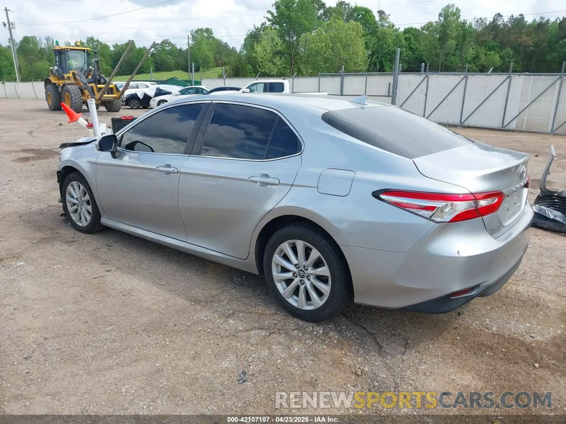 3 fotografías del automóvil dañado 4T1C11AK6LU869453 TOYOTA CAMRY 2020