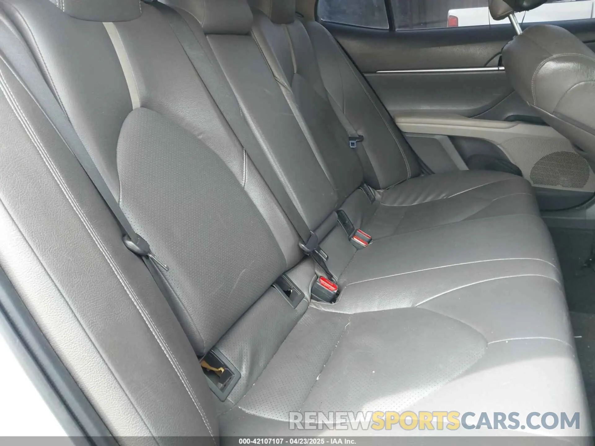 8 fotografías del automóvil dañado 4T1C11AK6LU869453 TOYOTA CAMRY 2020