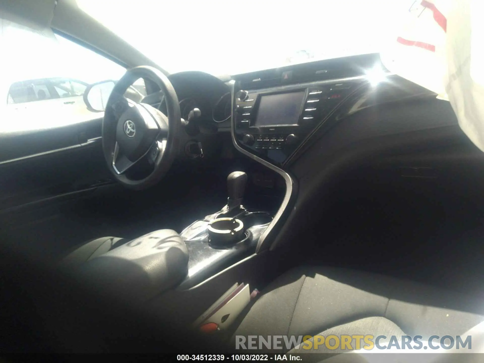 5 fotografías del automóvil dañado 4T1C11AK6LU883742 TOYOTA CAMRY 2020