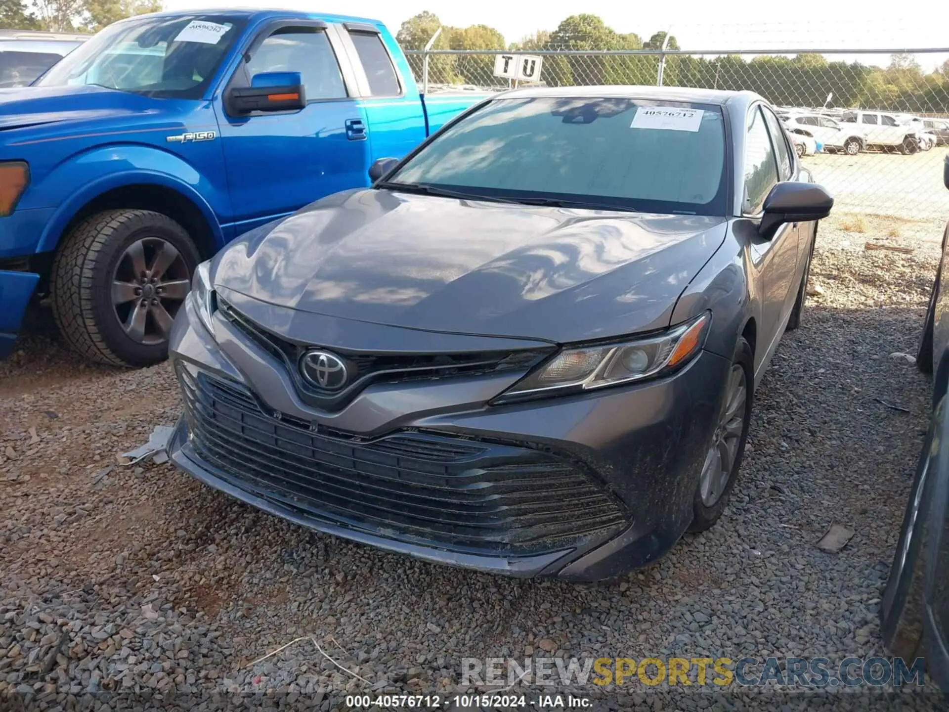 2 fotografías del automóvil dañado 4T1C11AK6LU911927 TOYOTA CAMRY 2020