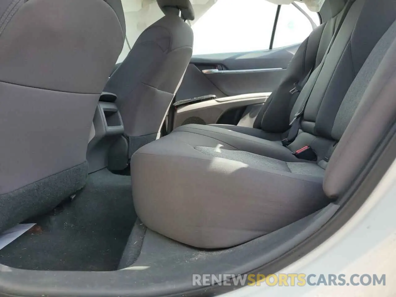 10 fotografías del automóvil dañado 4T1C11AK6LU928260 TOYOTA CAMRY 2020