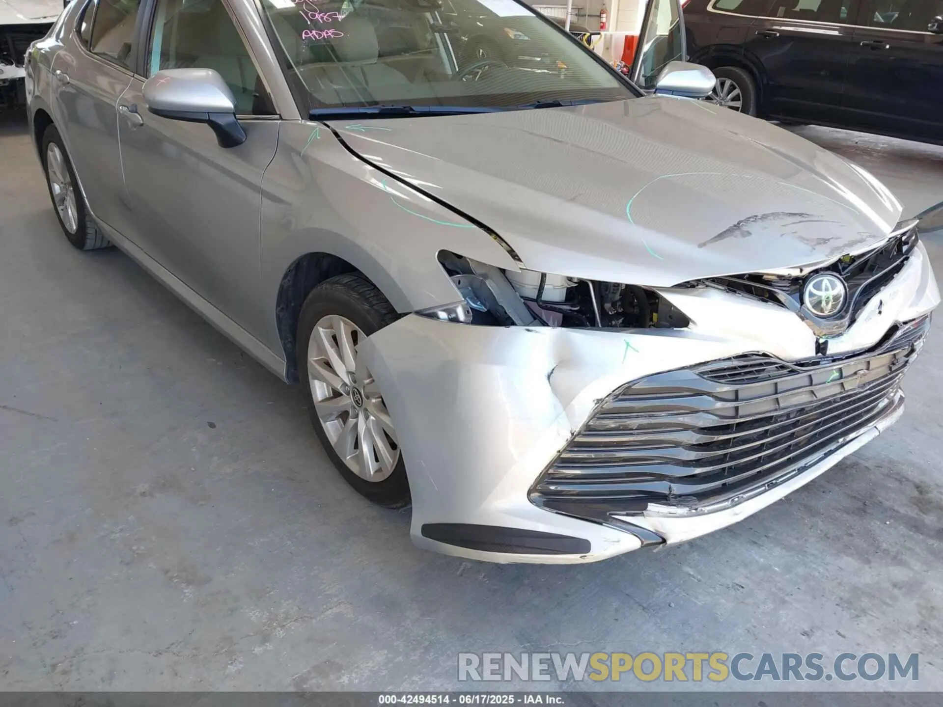6 fotografías del automóvil dañado 4T1C11AK6LU956883 TOYOTA CAMRY 2020