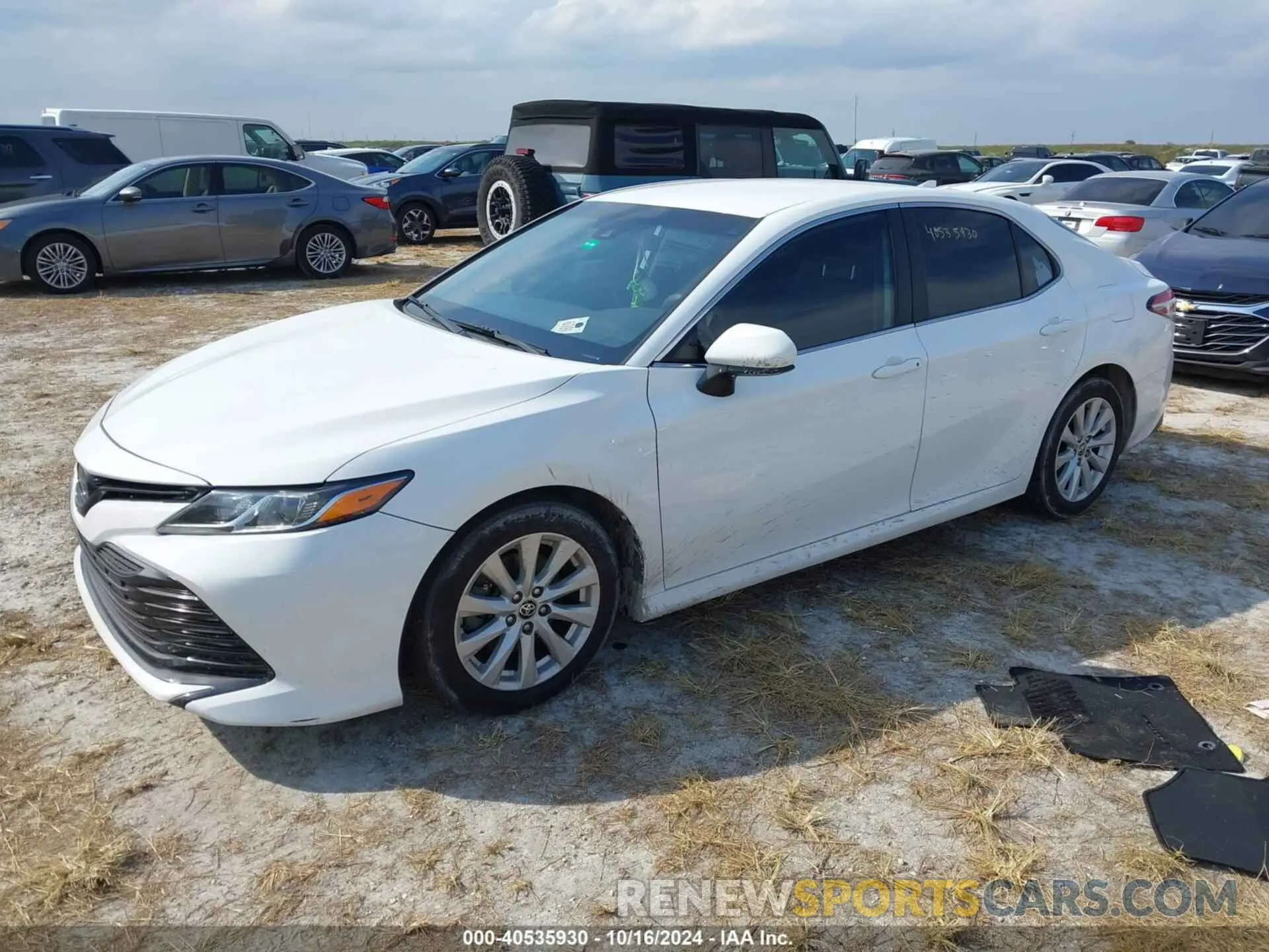 2 fotografías del automóvil dañado 4T1C11AK6LU991732 TOYOTA CAMRY 2020