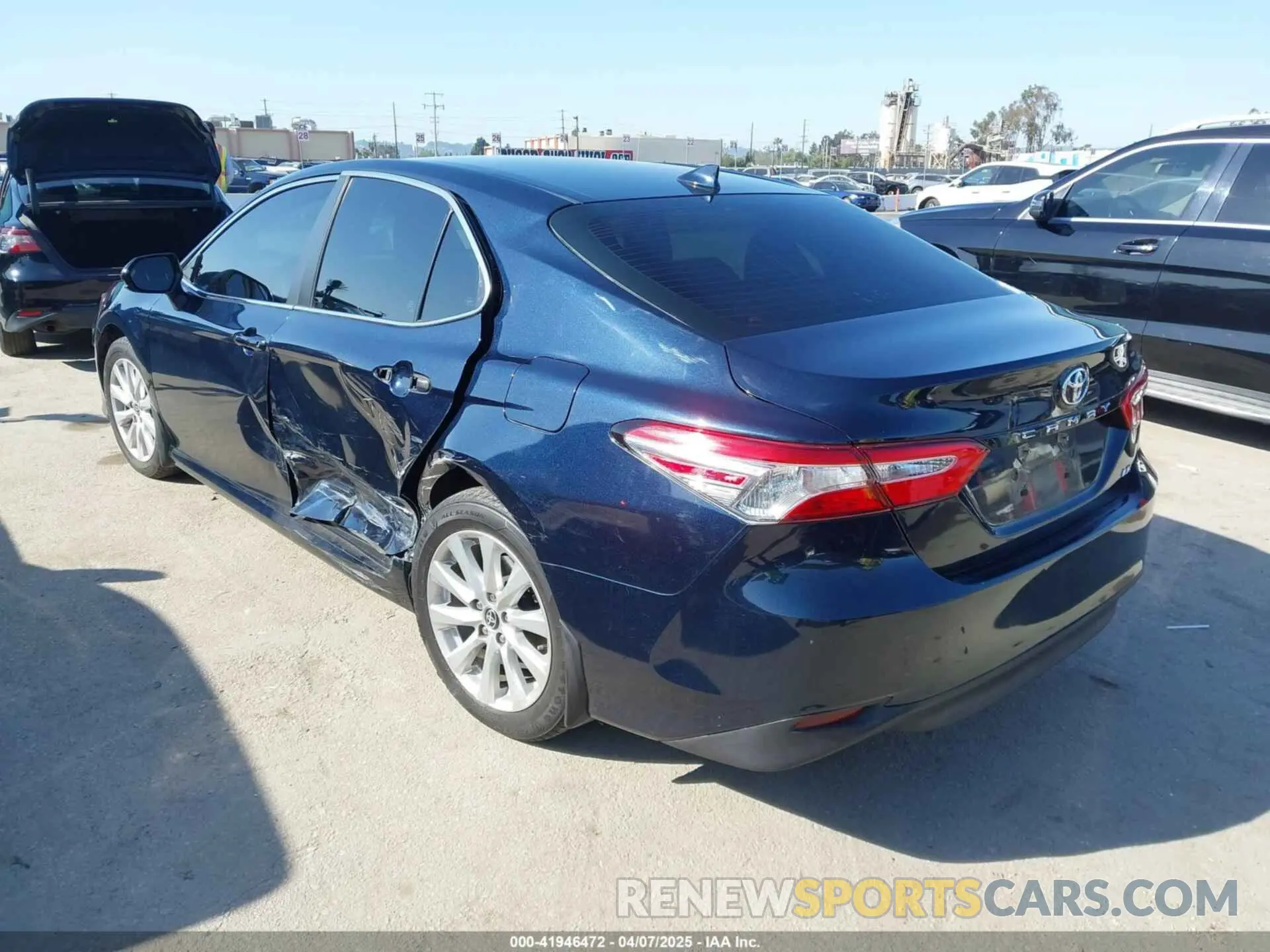 3 fotografías del automóvil dañado 4T1C11AK6LU994601 TOYOTA CAMRY 2020