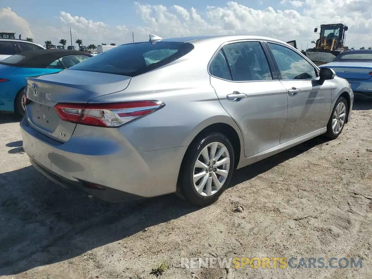 3 fotografías del automóvil dañado 4T1C11AK6LU995148 TOYOTA CAMRY 2020