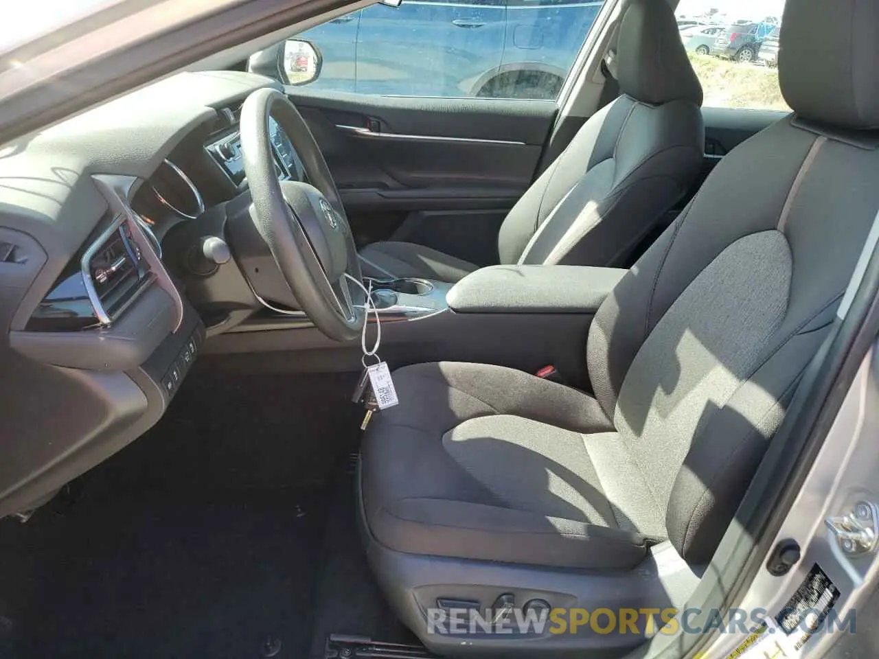 7 fotografías del automóvil dañado 4T1C11AK6LU995148 TOYOTA CAMRY 2020