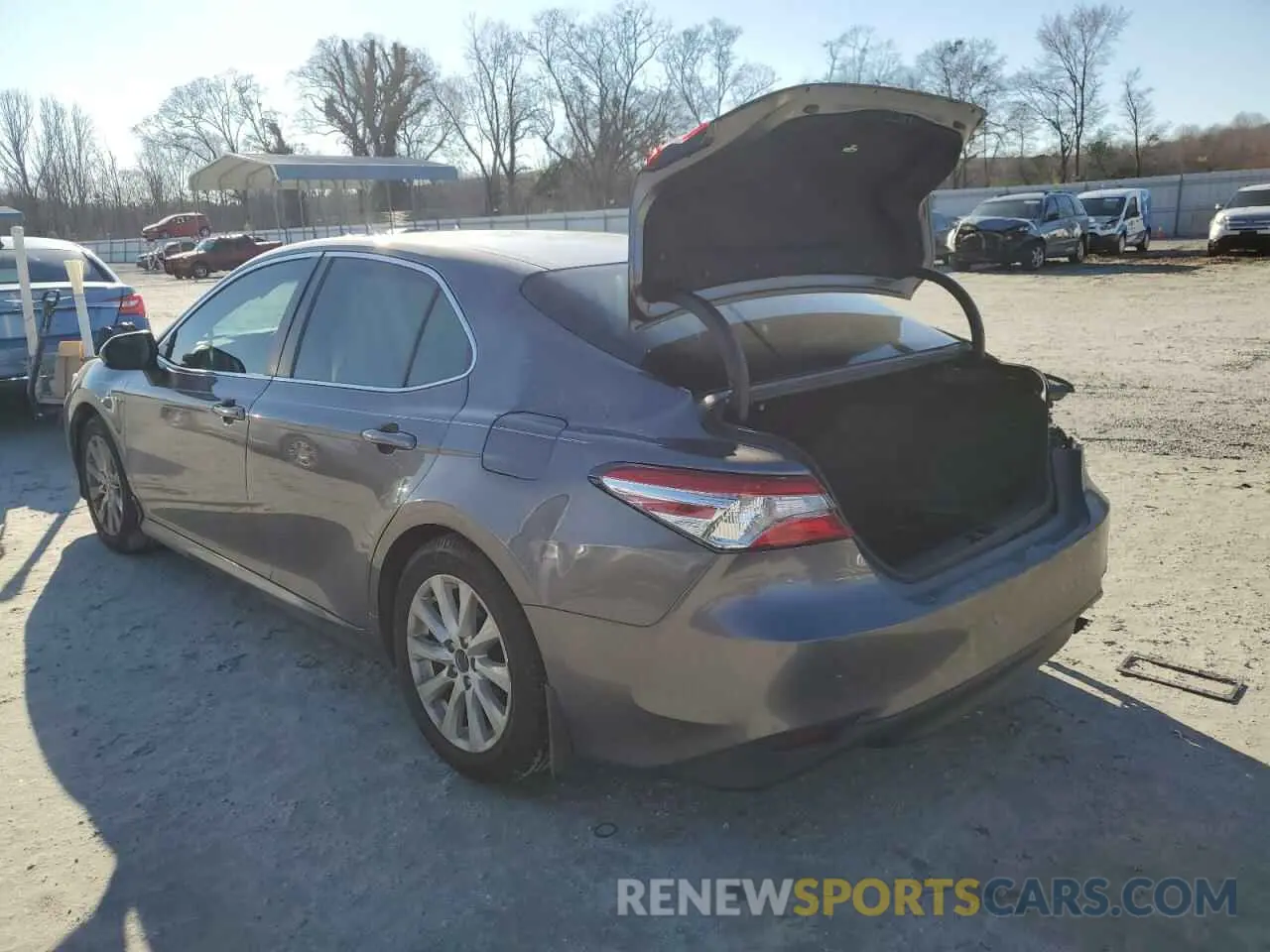 2 fotografías del automóvil dañado 4T1C11AK6LU995568 TOYOTA CAMRY 2020