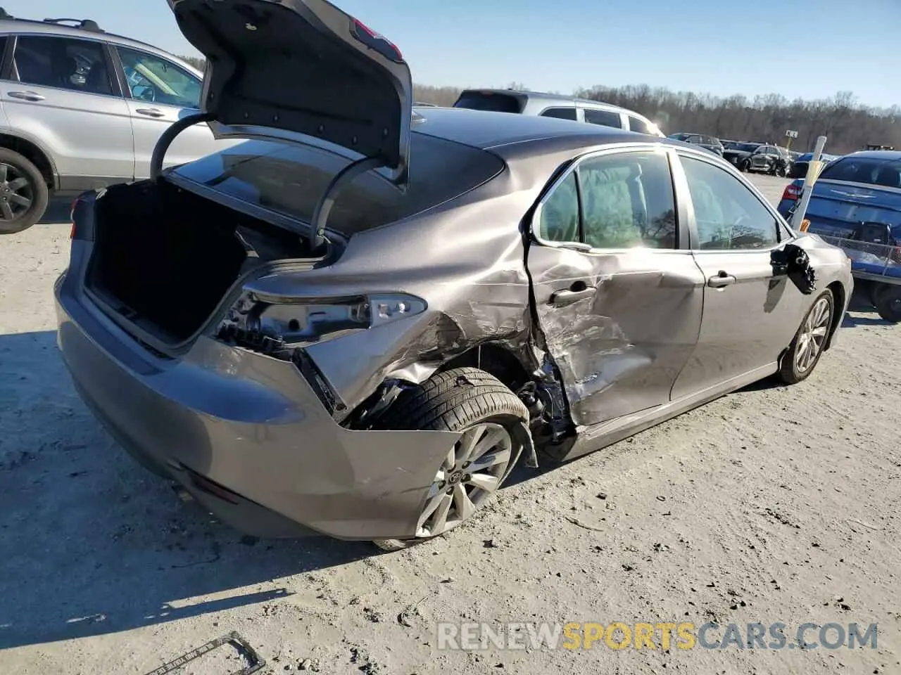 3 fotografías del automóvil dañado 4T1C11AK6LU995568 TOYOTA CAMRY 2020