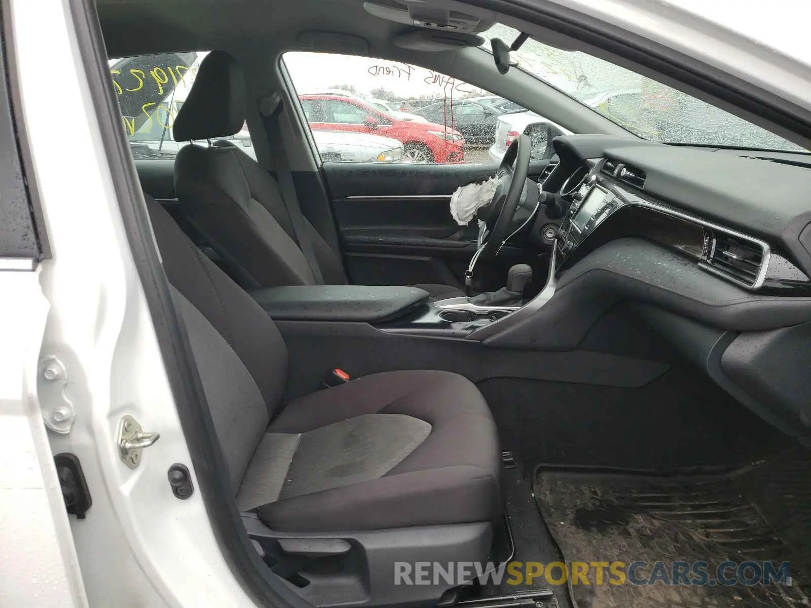 5 fotografías del automóvil dañado 4T1C11AK7LU316827 TOYOTA CAMRY 2020