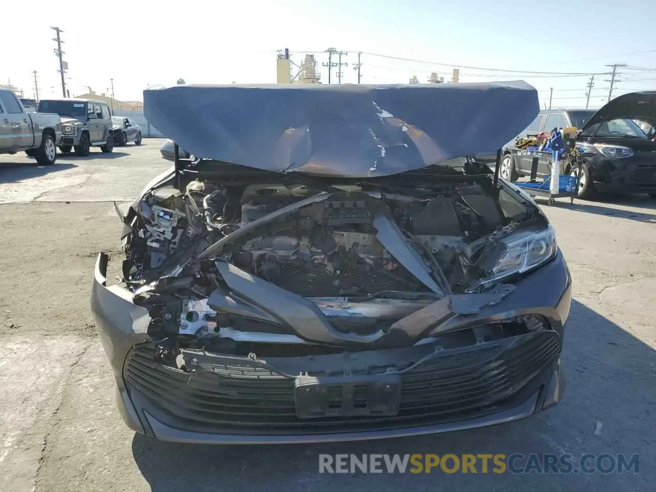 5 fotografías del automóvil dañado 4T1C11AK7LU330064 TOYOTA CAMRY 2020