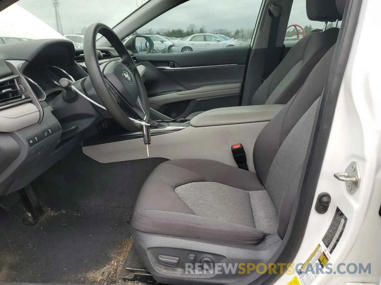 7 fotografías del automóvil dañado 4T1C11AK7LU337046 TOYOTA CAMRY 2020