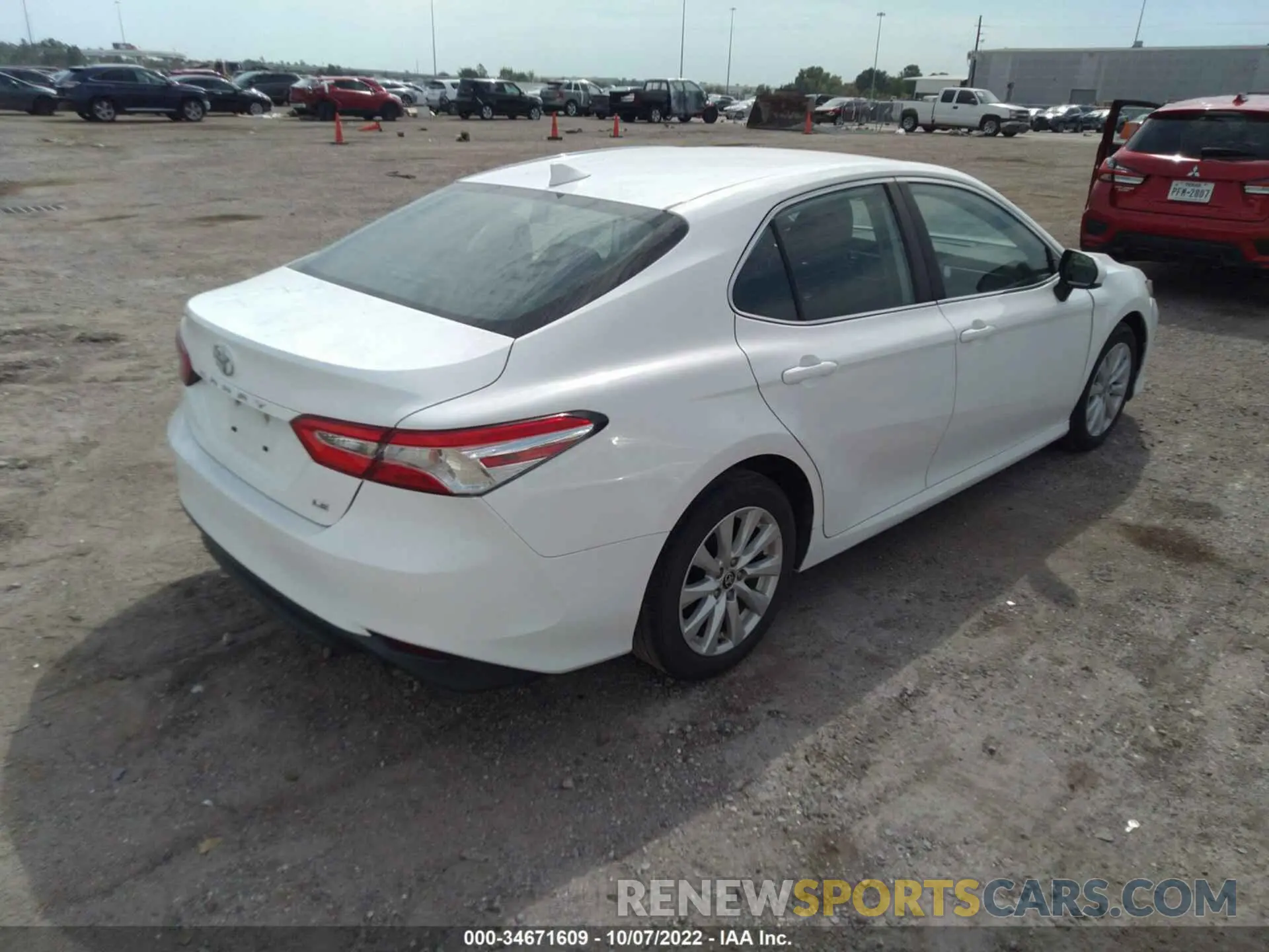 4 fotografías del automóvil dañado 4T1C11AK7LU359404 TOYOTA CAMRY 2020