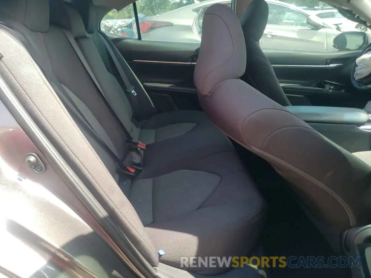 6 fotografías del automóvil dañado 4T1C11AK7LU370872 TOYOTA CAMRY 2020