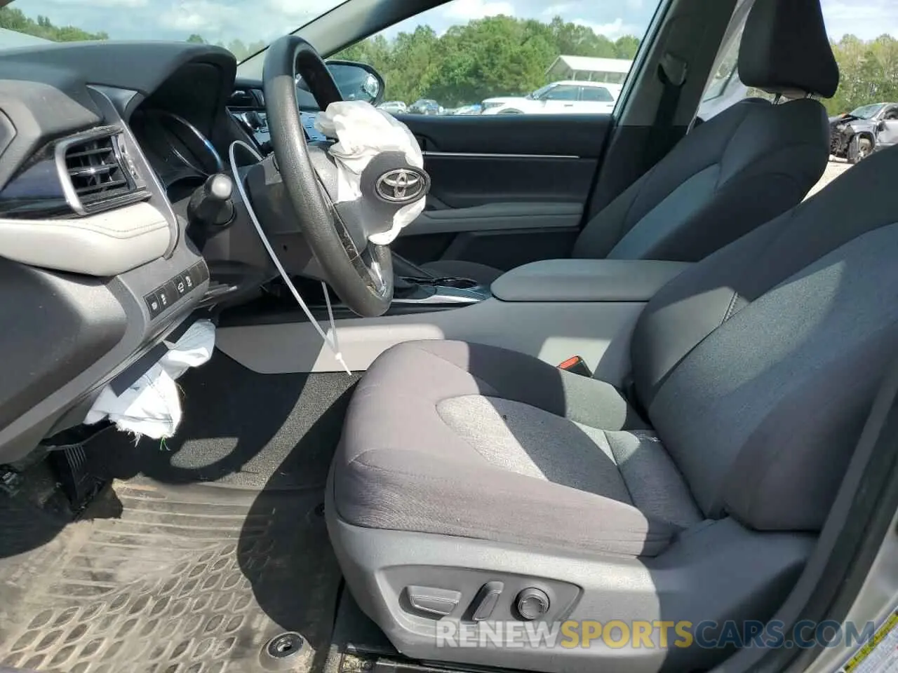 7 fotografías del automóvil dañado 4T1C11AK7LU501329 TOYOTA CAMRY 2020
