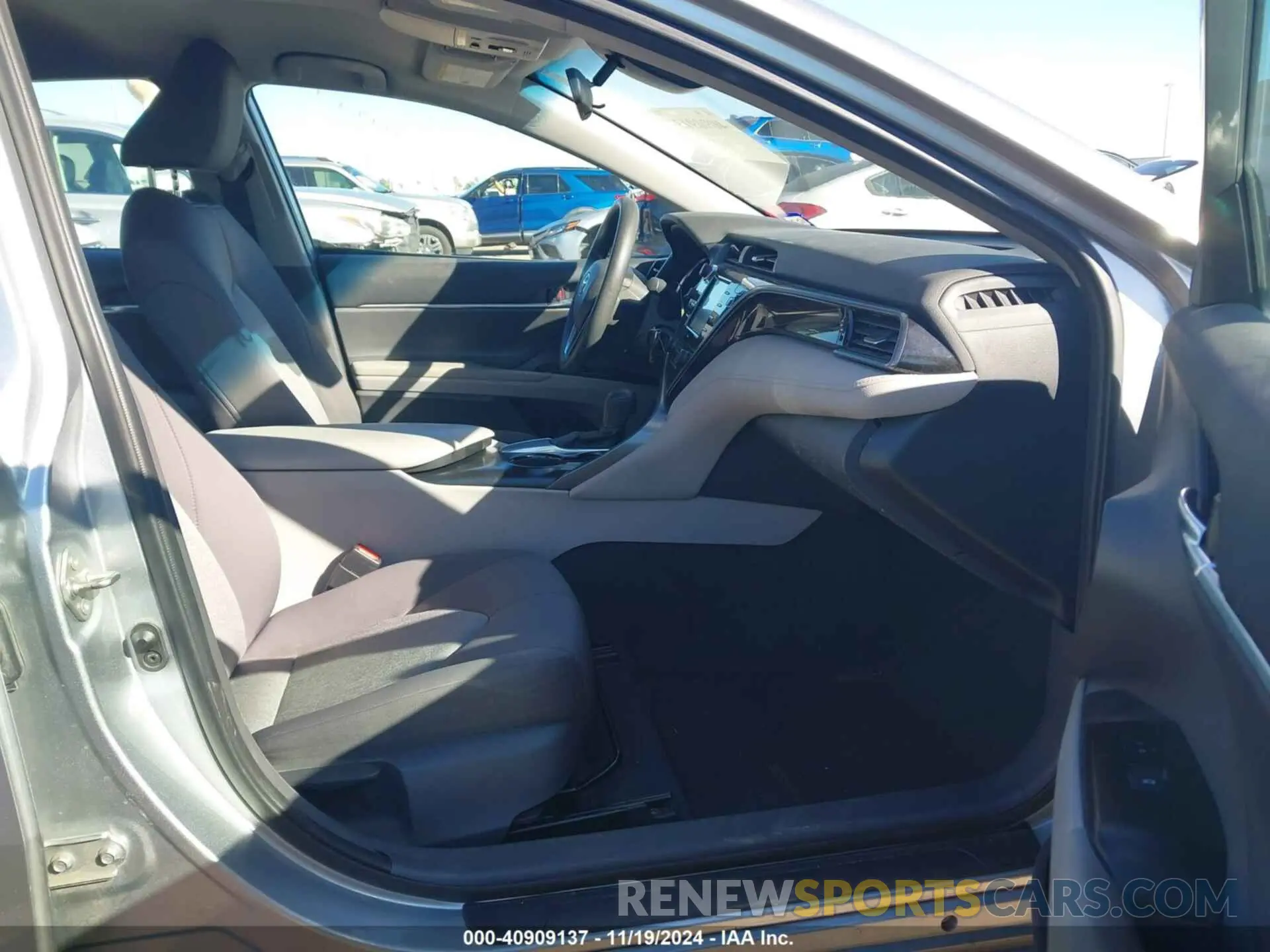 5 fotografías del automóvil dañado 4T1C11AK7LU870322 TOYOTA CAMRY 2020