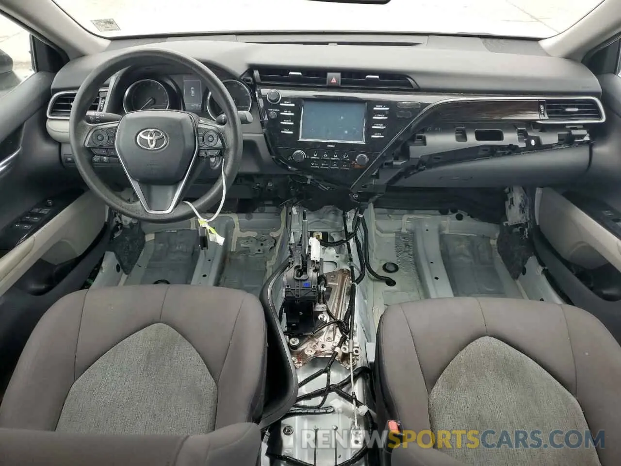 8 fotografías del automóvil dañado 4T1C11AK7LU885158 TOYOTA CAMRY 2020