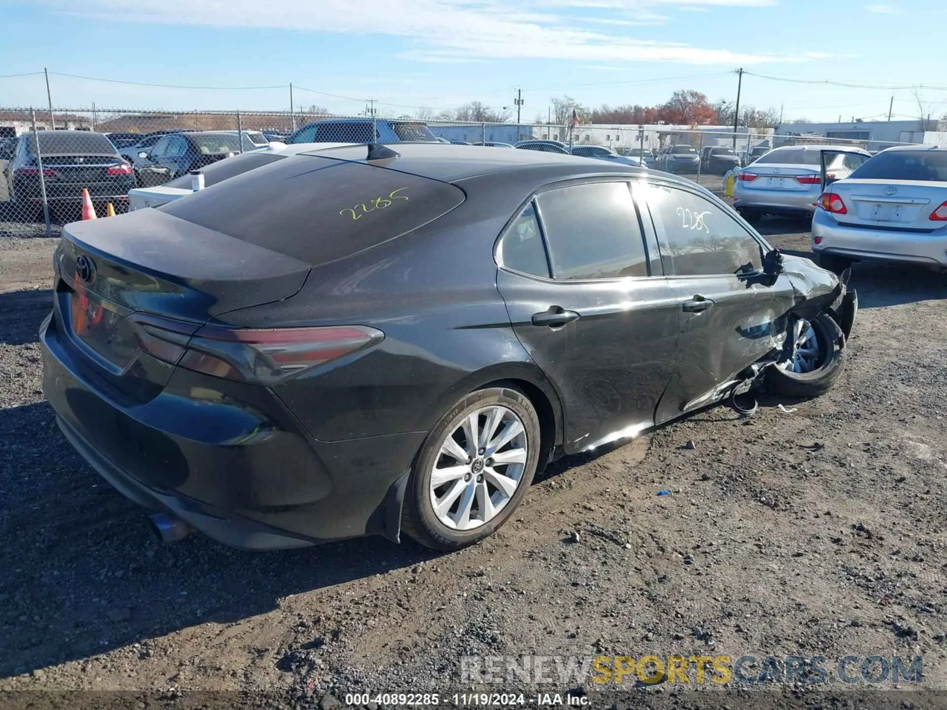 4 fotografías del automóvil dañado 4T1C11AK7LU910981 TOYOTA CAMRY 2020