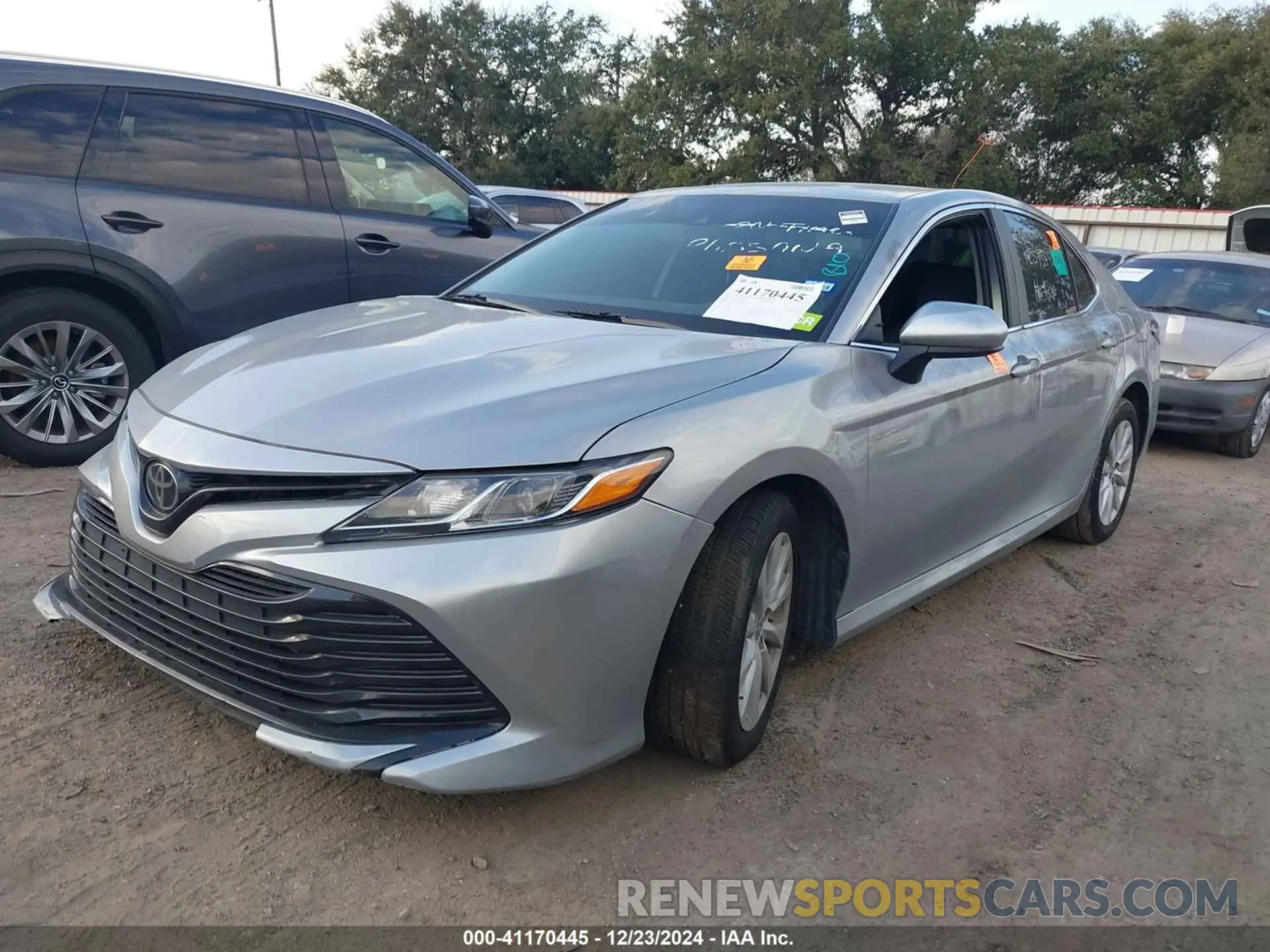 2 fotografías del automóvil dañado 4T1C11AK7LU965169 TOYOTA CAMRY 2020