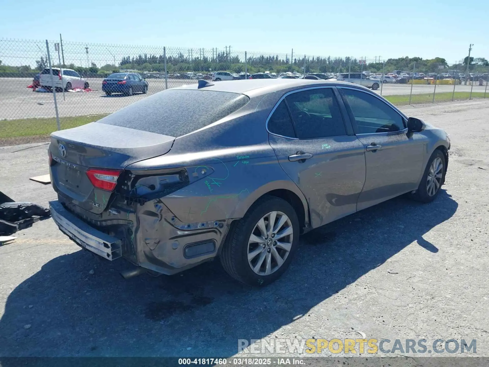 4 fotografías del automóvil dañado 4T1C11AK7LU981193 TOYOTA CAMRY 2020