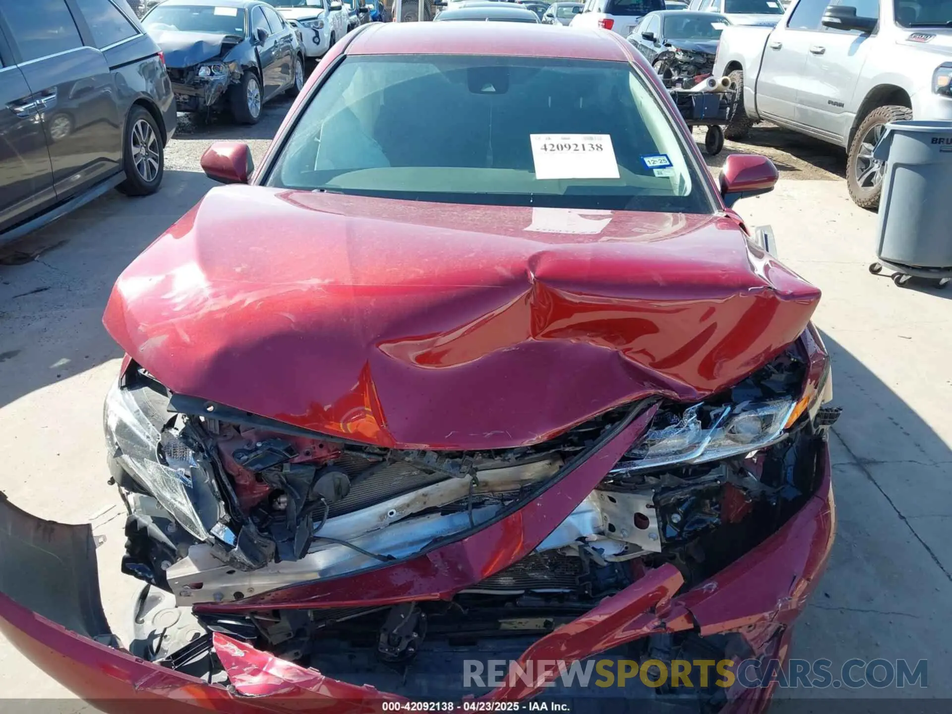 13 fotografías del automóvil dañado 4T1C11AK8LU337931 TOYOTA CAMRY 2020