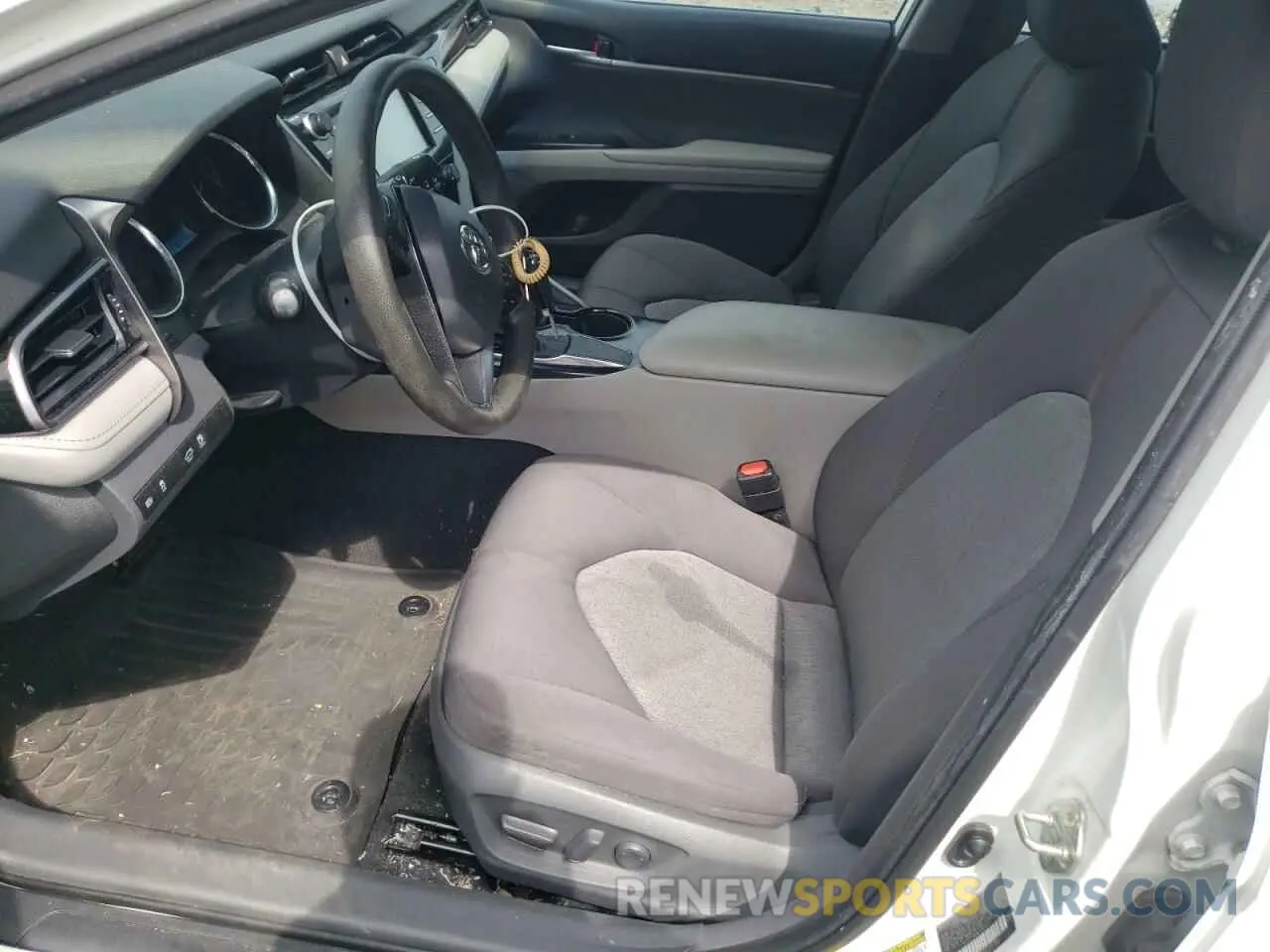 7 fotografías del automóvil dañado 4T1C11AK8LU351473 TOYOTA CAMRY 2020