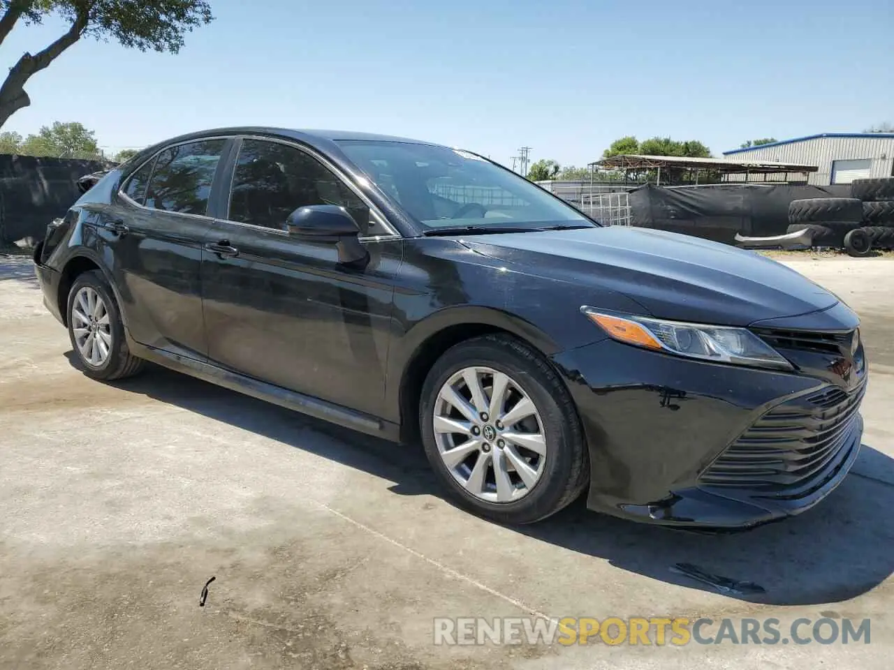 4 fotografías del automóvil dañado 4T1C11AK8LU877411 TOYOTA CAMRY 2020
