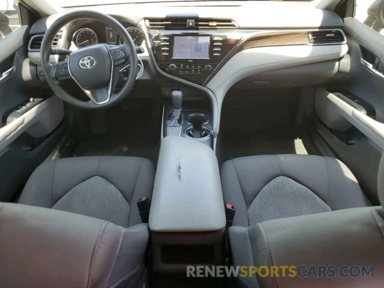 8 fotografías del automóvil dañado 4T1C11AK8LU877411 TOYOTA CAMRY 2020