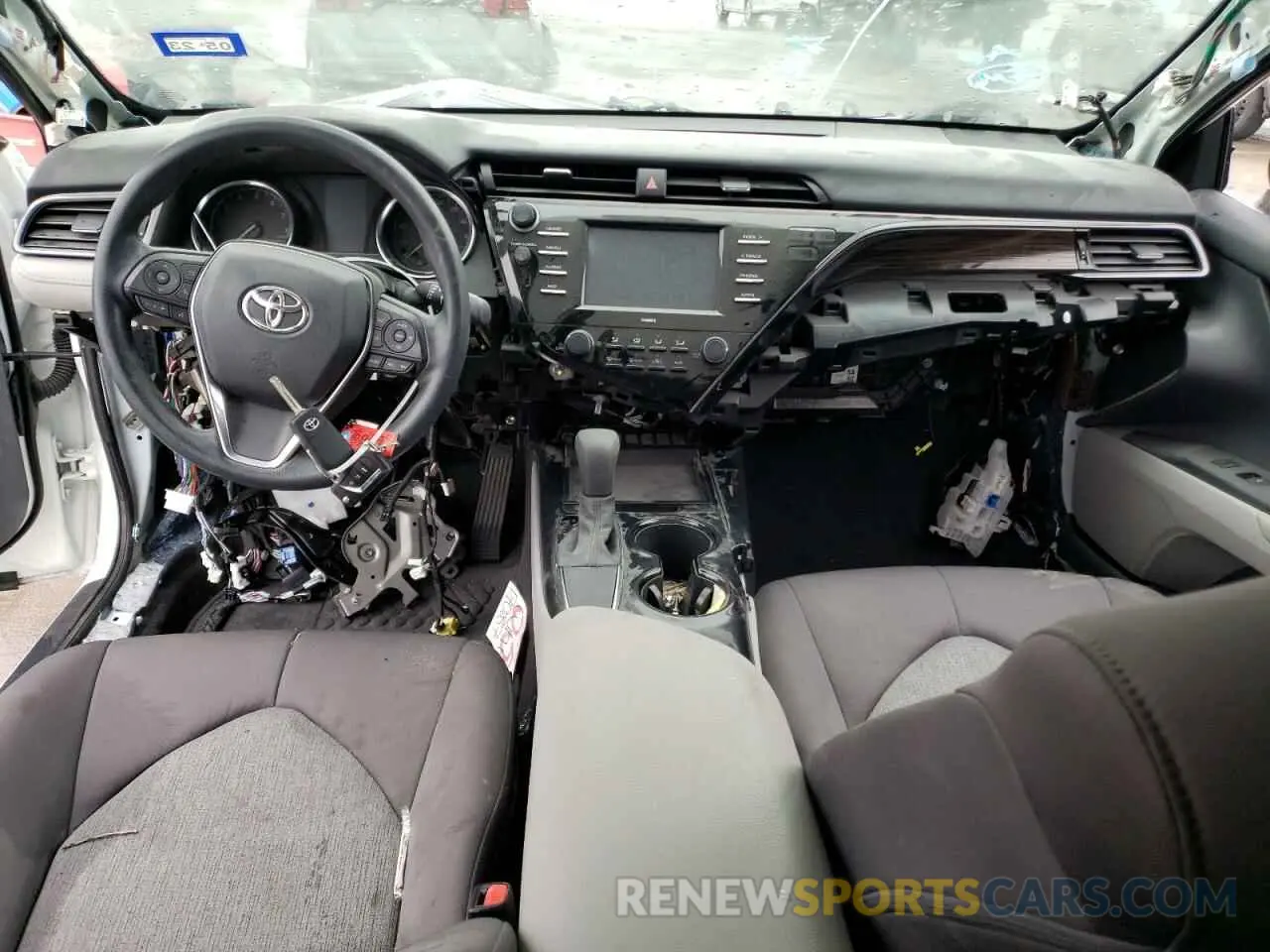 8 fotografías del automóvil dañado 4T1C11AK8LU901674 TOYOTA CAMRY 2020