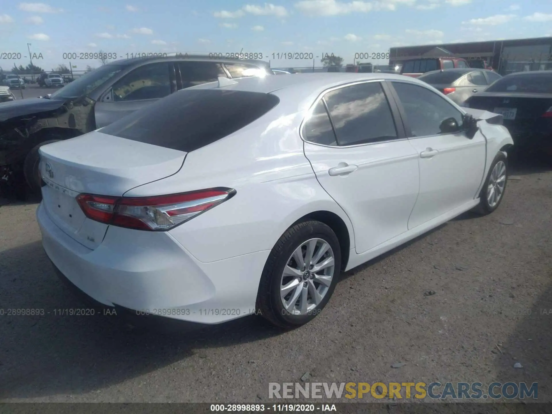 4 fotografías del automóvil dañado 4T1C11AK8LU903246 TOYOTA CAMRY 2020