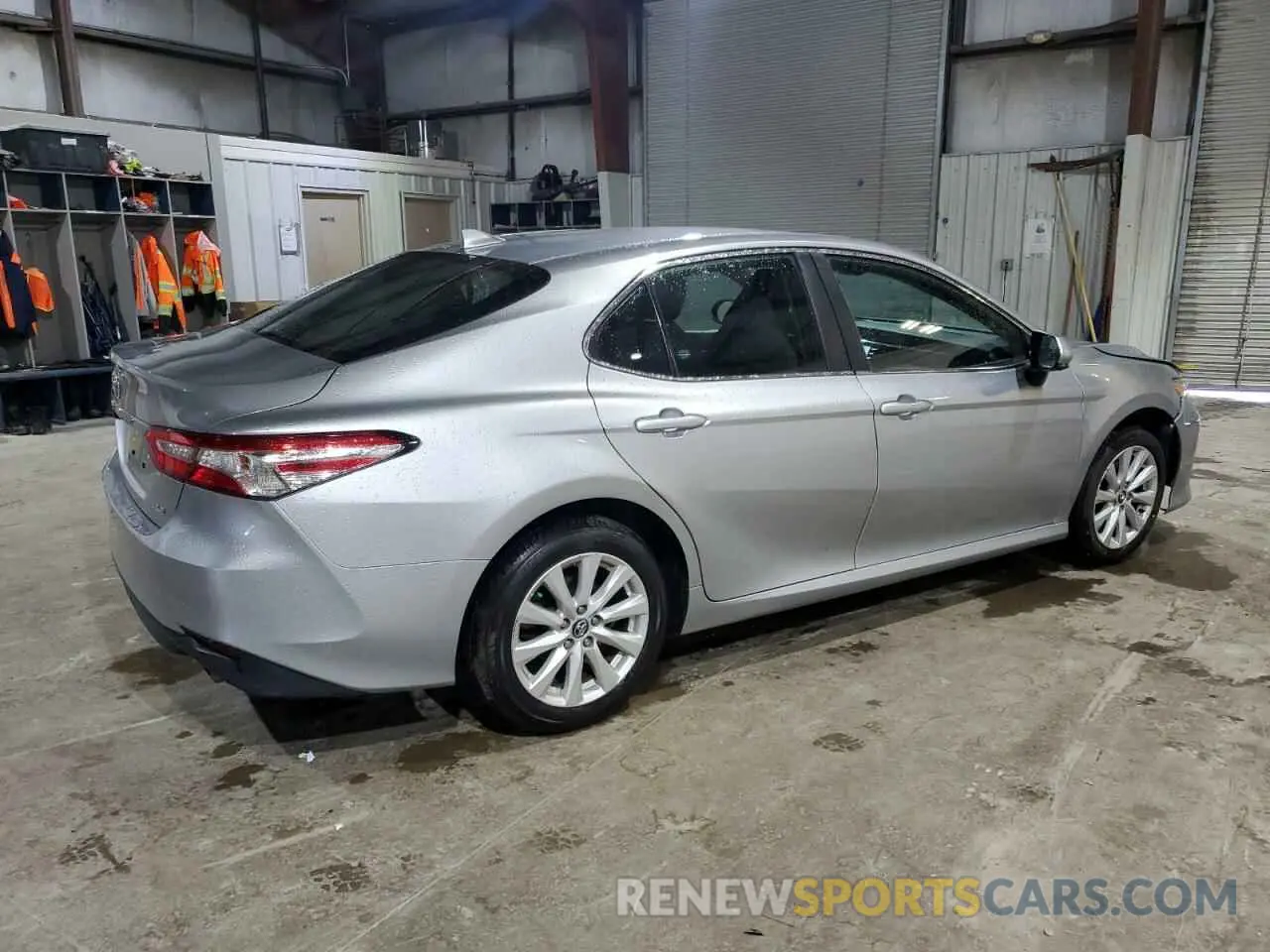 3 fotografías del automóvil dañado 4T1C11AK8LU925599 TOYOTA CAMRY 2020