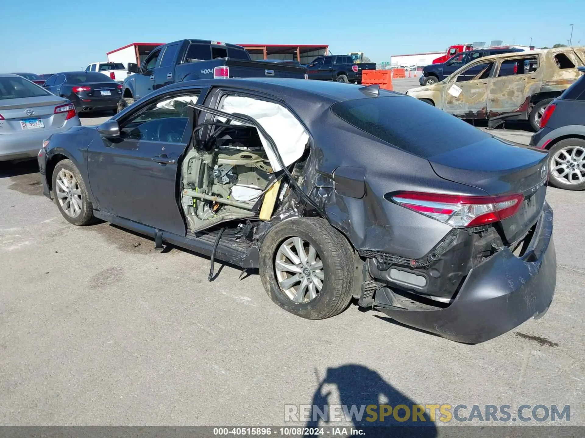3 fotografías del automóvil dañado 4T1C11AK8LU925750 TOYOTA CAMRY 2020