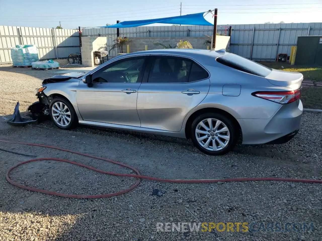2 fotografías del automóvil dañado 4T1C11AK8LU966086 TOYOTA CAMRY 2020