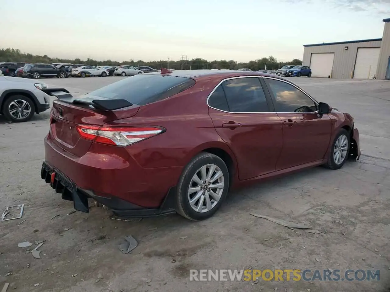 3 fotografías del automóvil dañado 4T1C11AK8LU993241 TOYOTA CAMRY 2020
