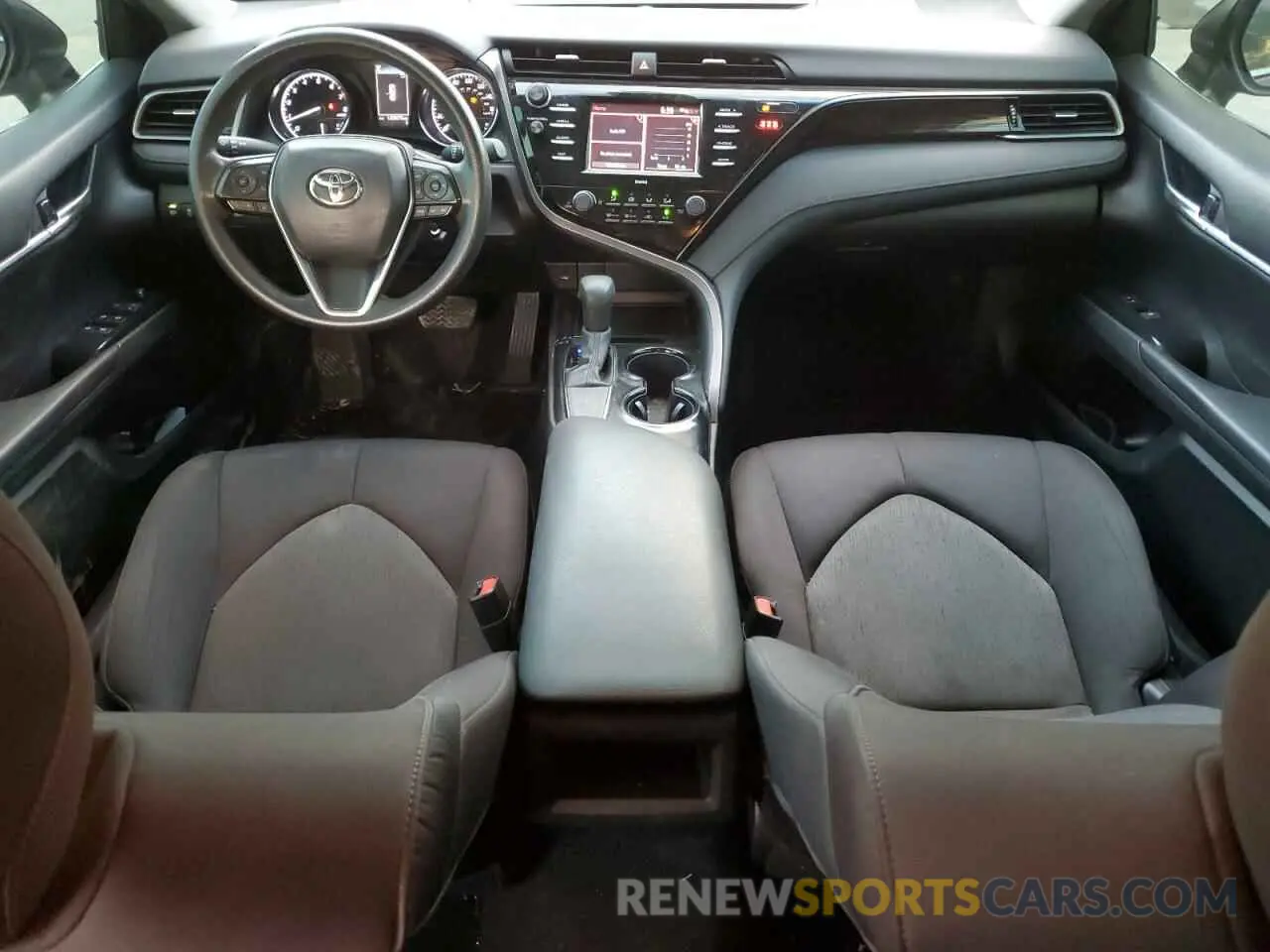 8 fotografías del automóvil dañado 4T1C11AK8LU993241 TOYOTA CAMRY 2020