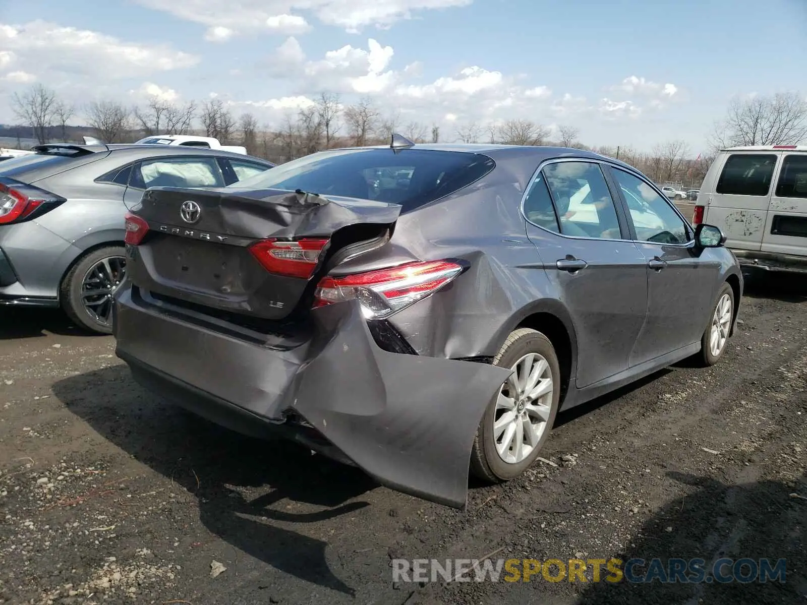 4 fotografías del automóvil dañado 4T1C11AK9LU335279 TOYOTA CAMRY 2020