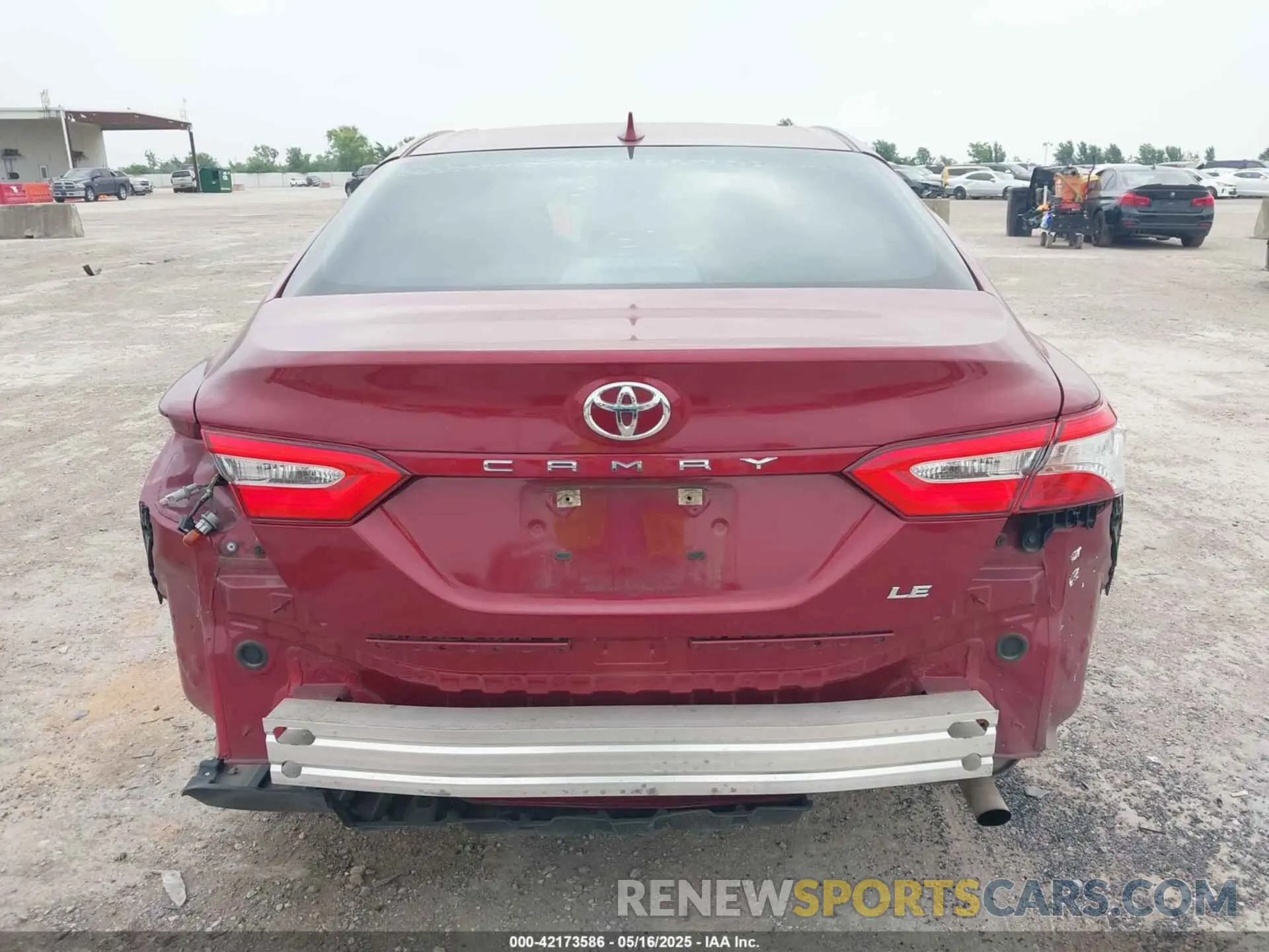 17 fotografías del automóvil dañado 4T1C11AK9LU367567 TOYOTA CAMRY 2020