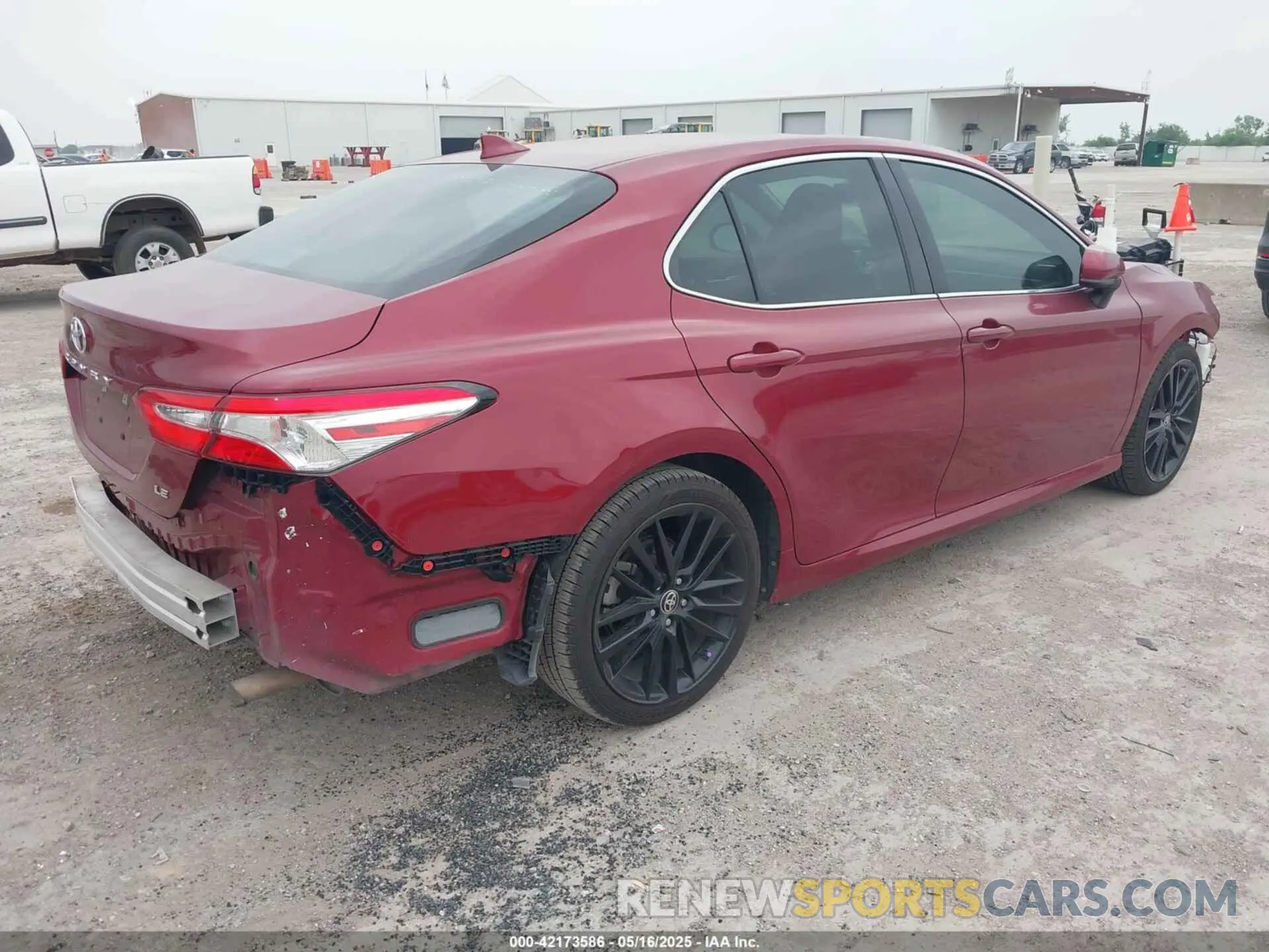 4 fotografías del automóvil dañado 4T1C11AK9LU367567 TOYOTA CAMRY 2020