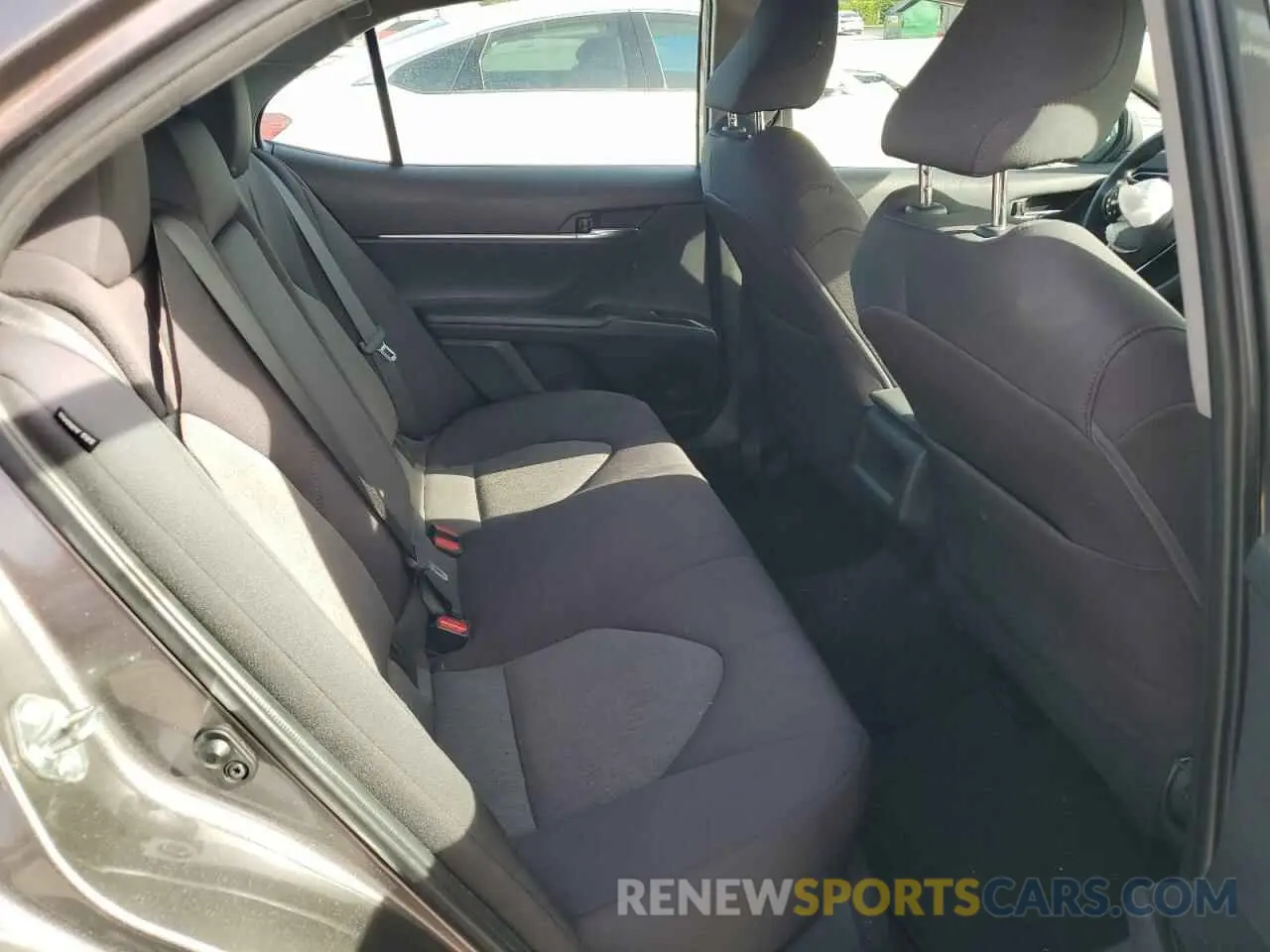 10 fotografías del automóvil dañado 4T1C11AK9LU376513 TOYOTA CAMRY 2020